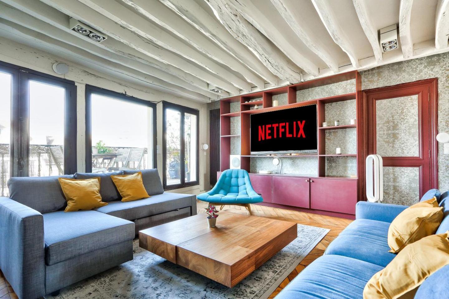 Le Marais Superb Terrace Free Netflix *